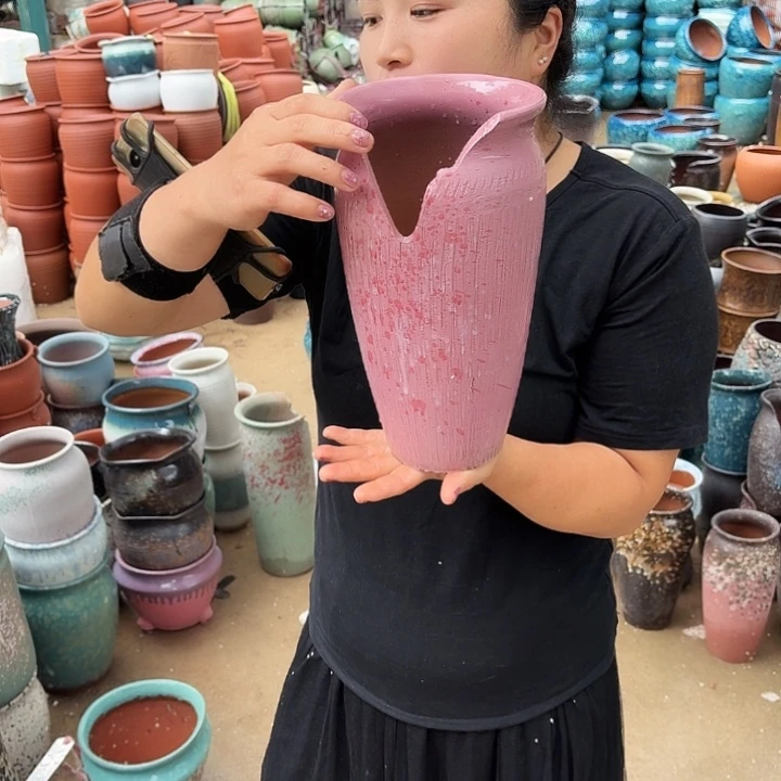 口14高26瑕疵一个盆子。