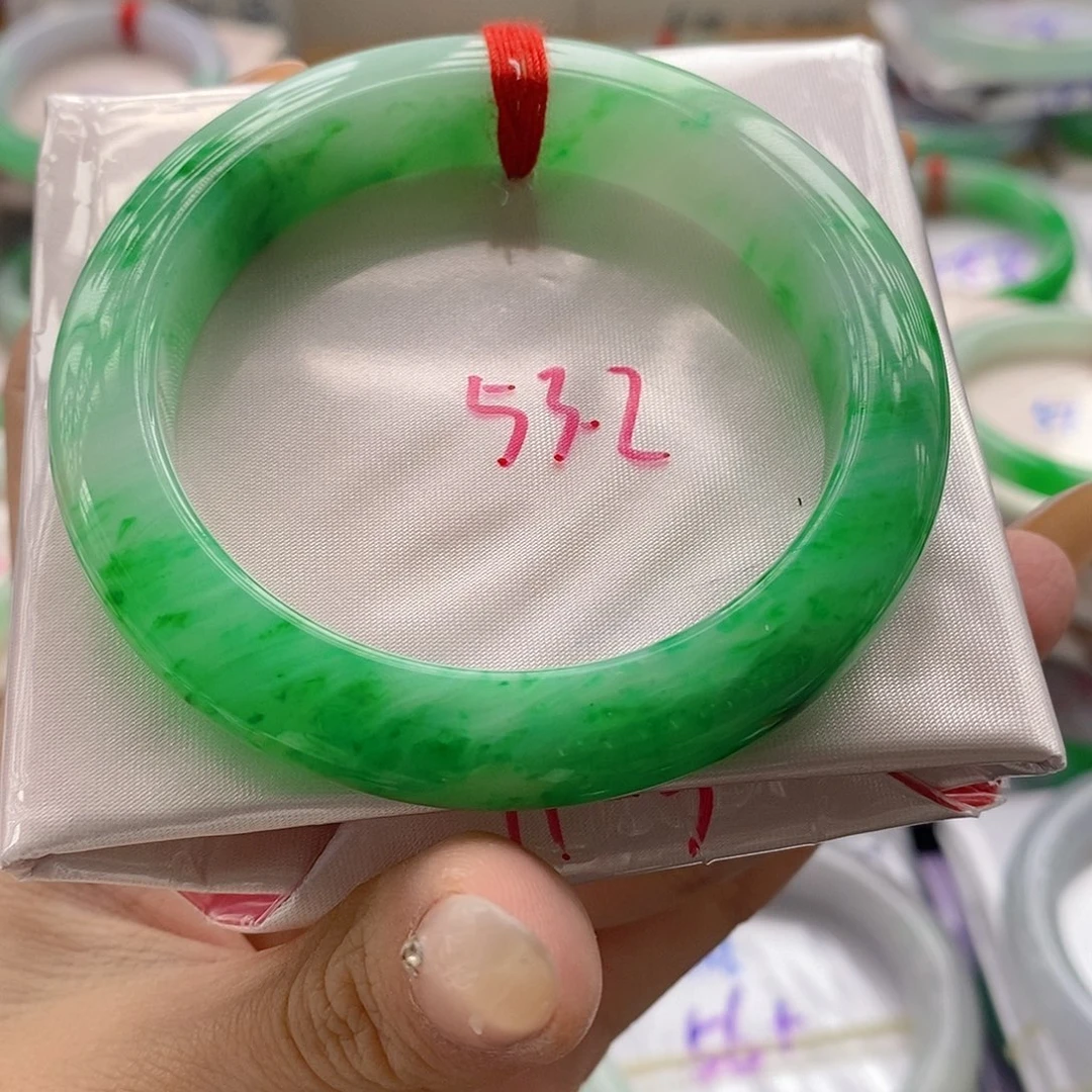 翡翠手镯未镶嵌10号