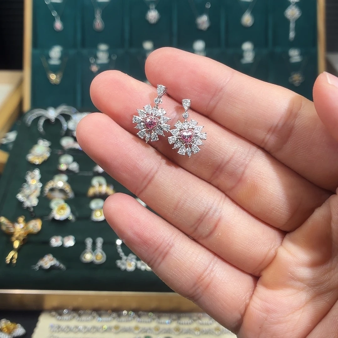 钻石耳饰18K金镶嵌