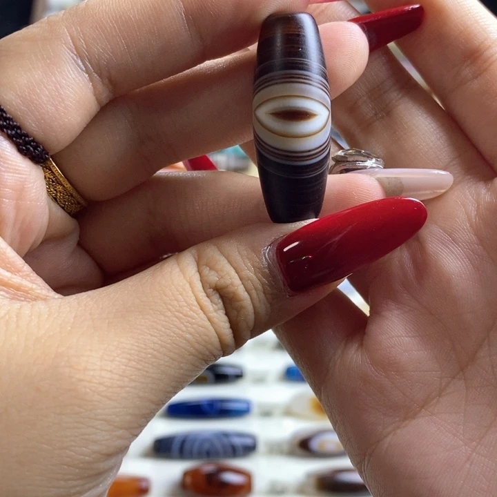 未镶嵌颈饰玛瑙/玉髓大*哥