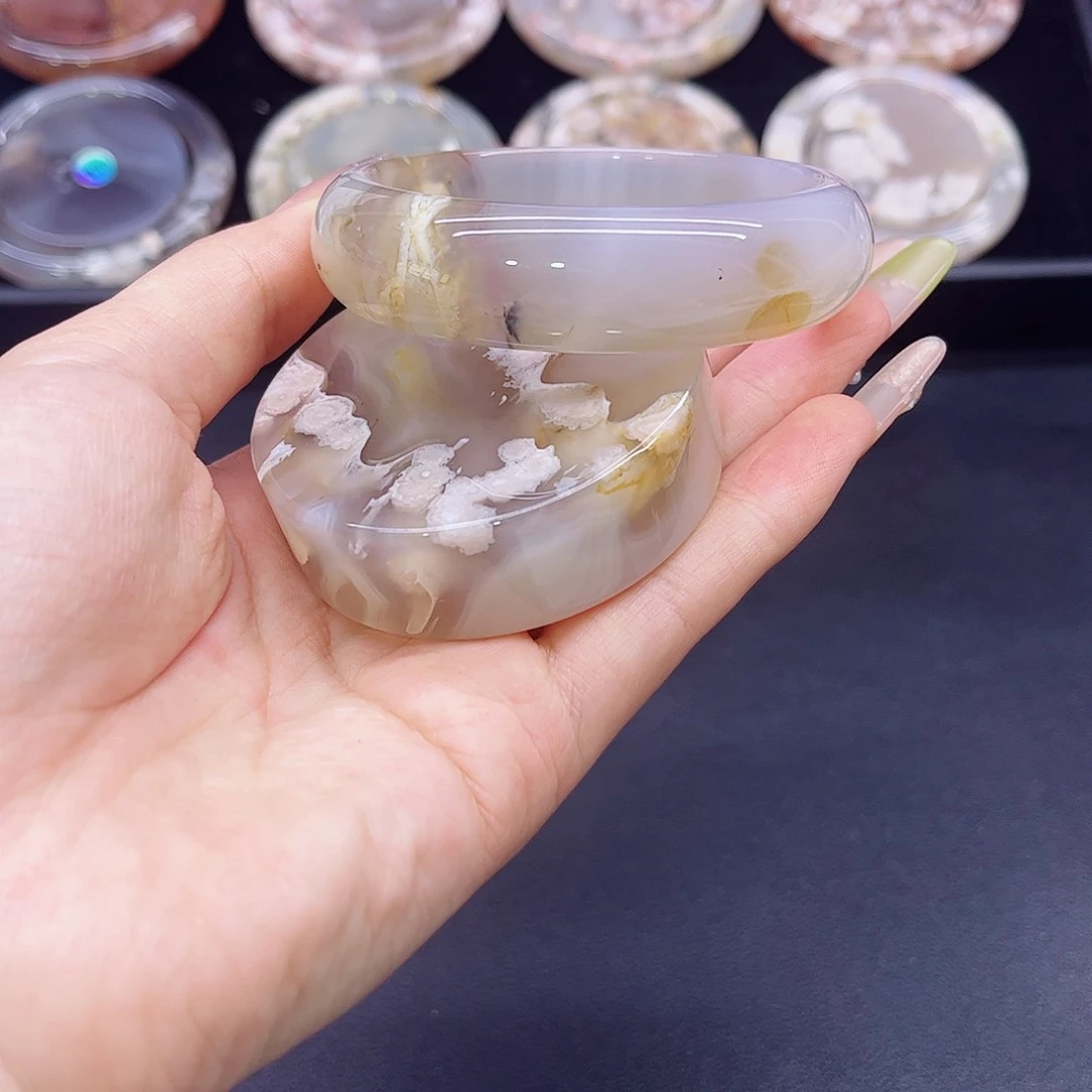 玛瑙/玉髓手镯未镶嵌5859