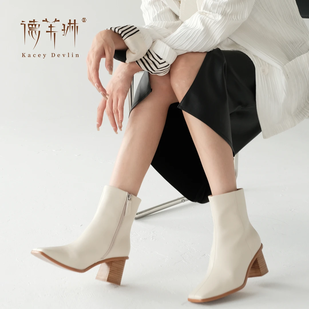 【德芙琳】粗跟方头靴2025春季新款欧若风气质粗跟方头英伦风真皮靴