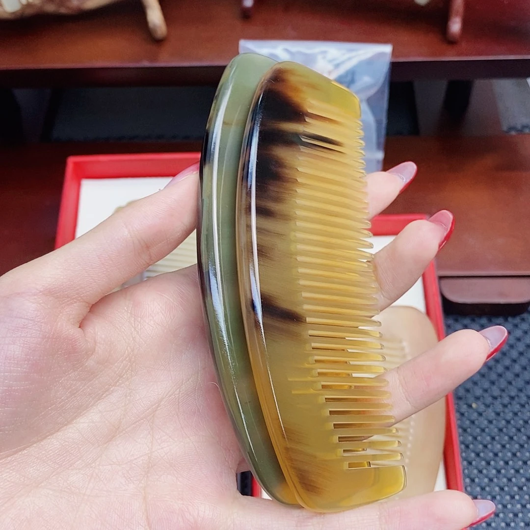 纯手工制作纯牛角梳子