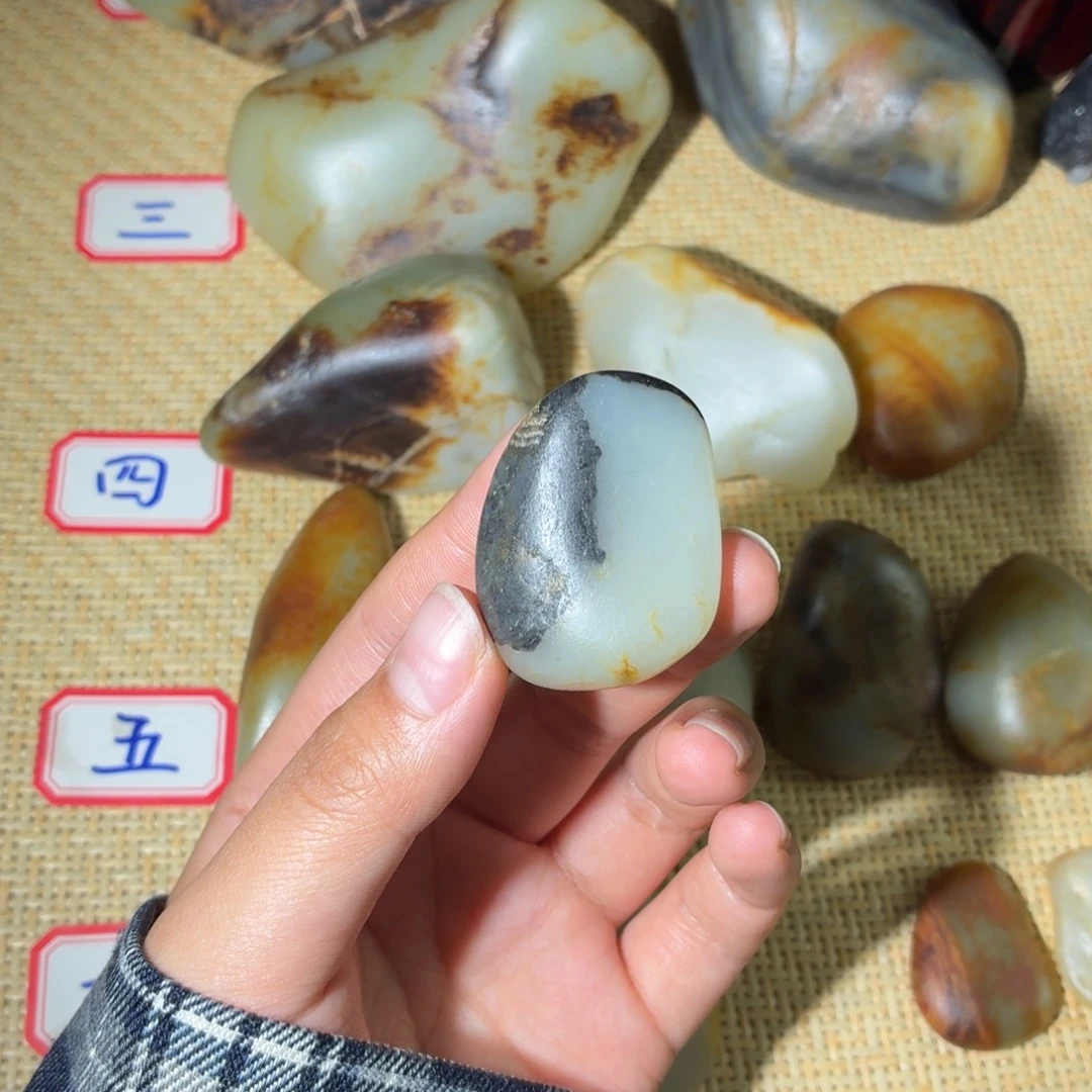 和田玉未镶嵌挂件30