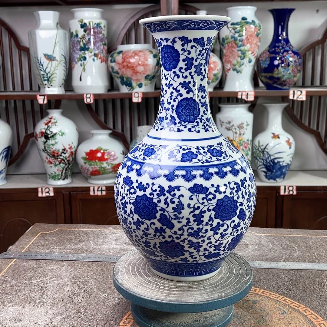摆件陶景德镇陶瓷缠枝