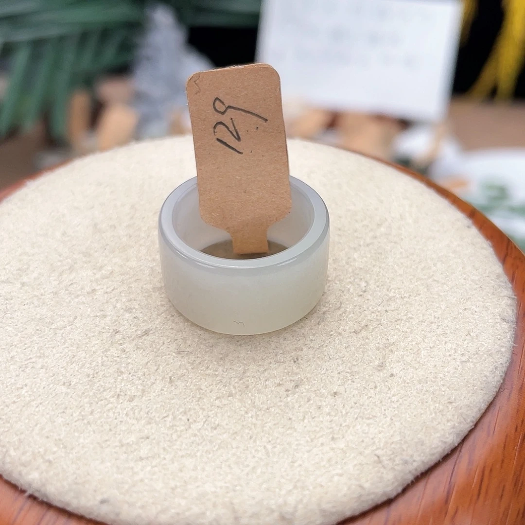 和田玉戒指未镶嵌Q1晴水直切16.7不退换