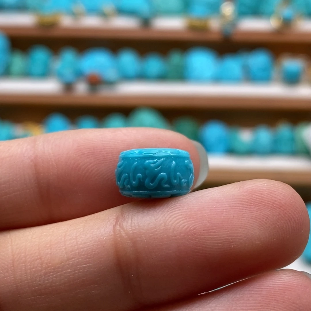 绿松石颈饰未镶嵌