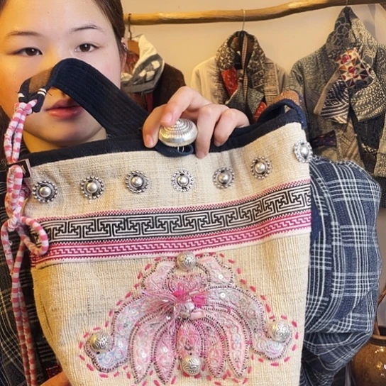 织绣手工制作包包