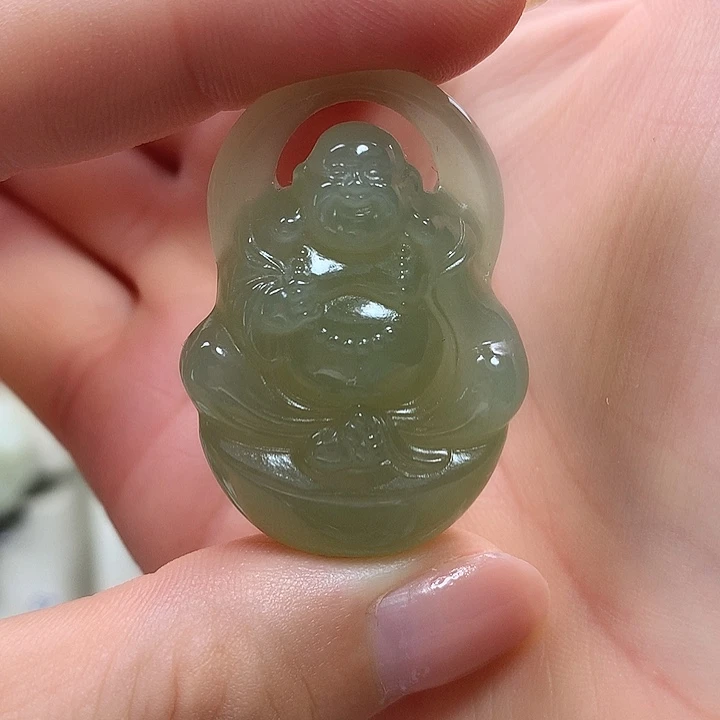 吾***道颈饰未镶嵌和田玉