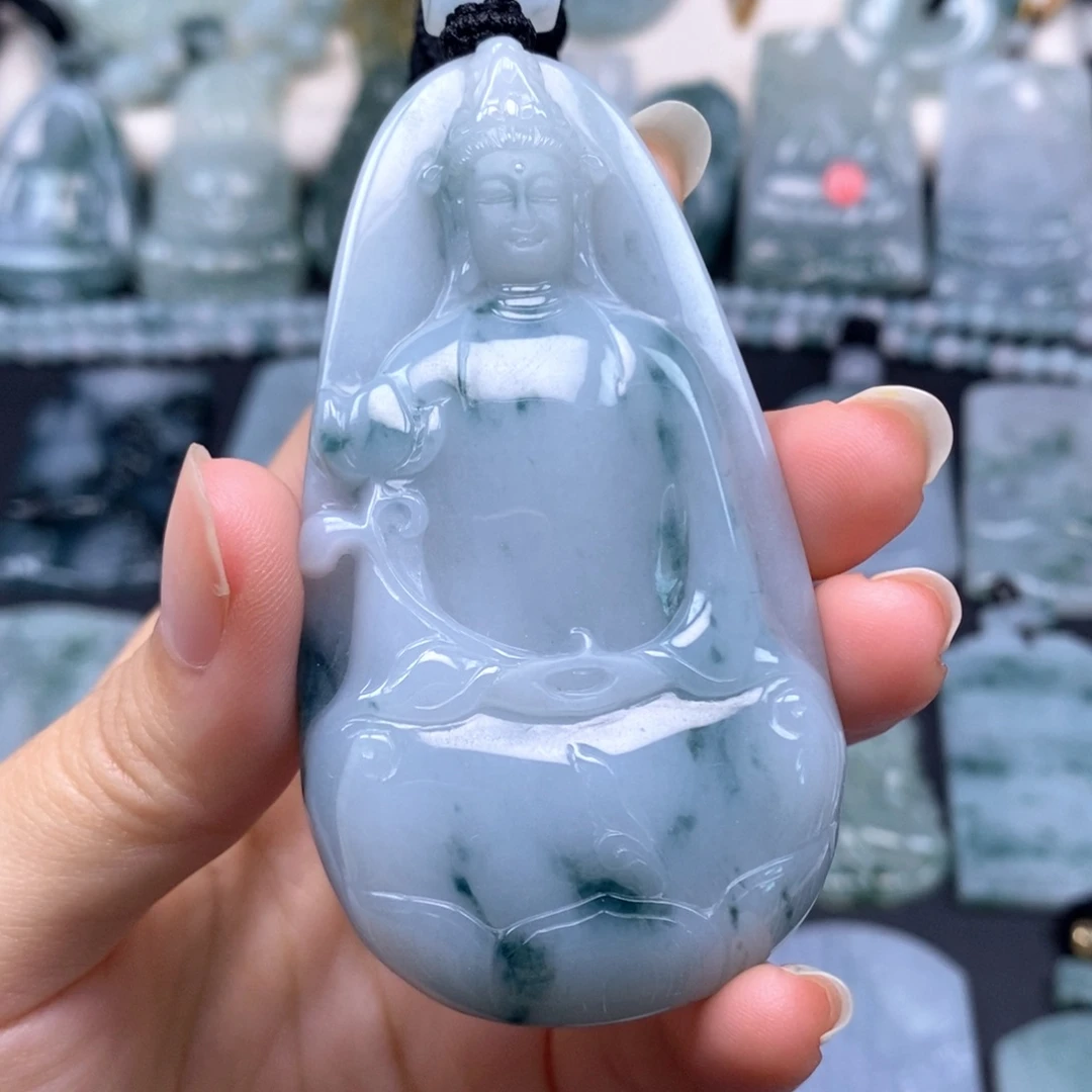 翡翠未镶嵌颈饰素衣