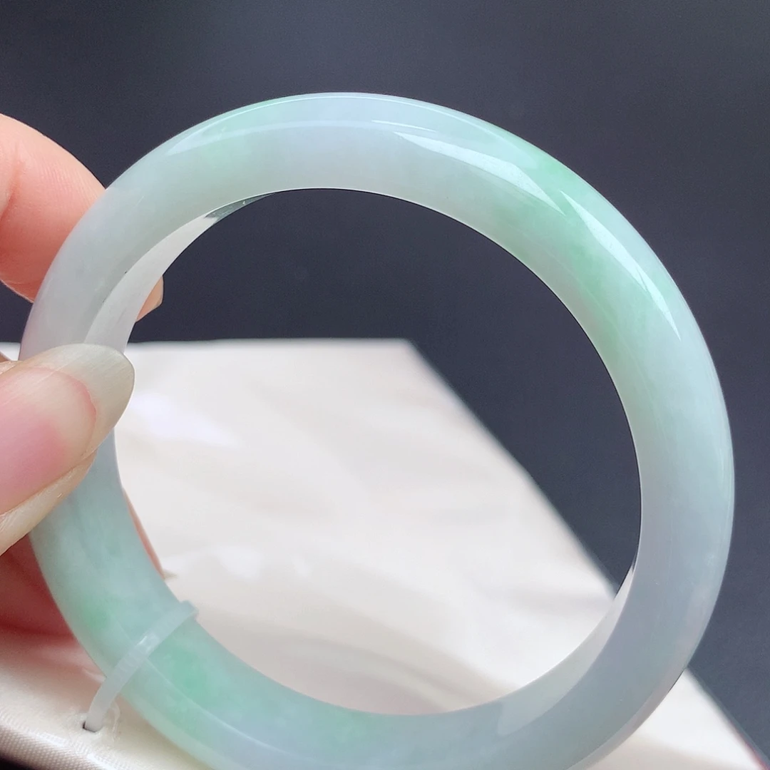 翡翠未镶嵌手镯57.6圈口