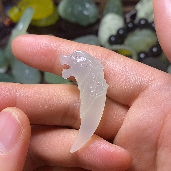 岫玉未镶嵌岫玉颈饰