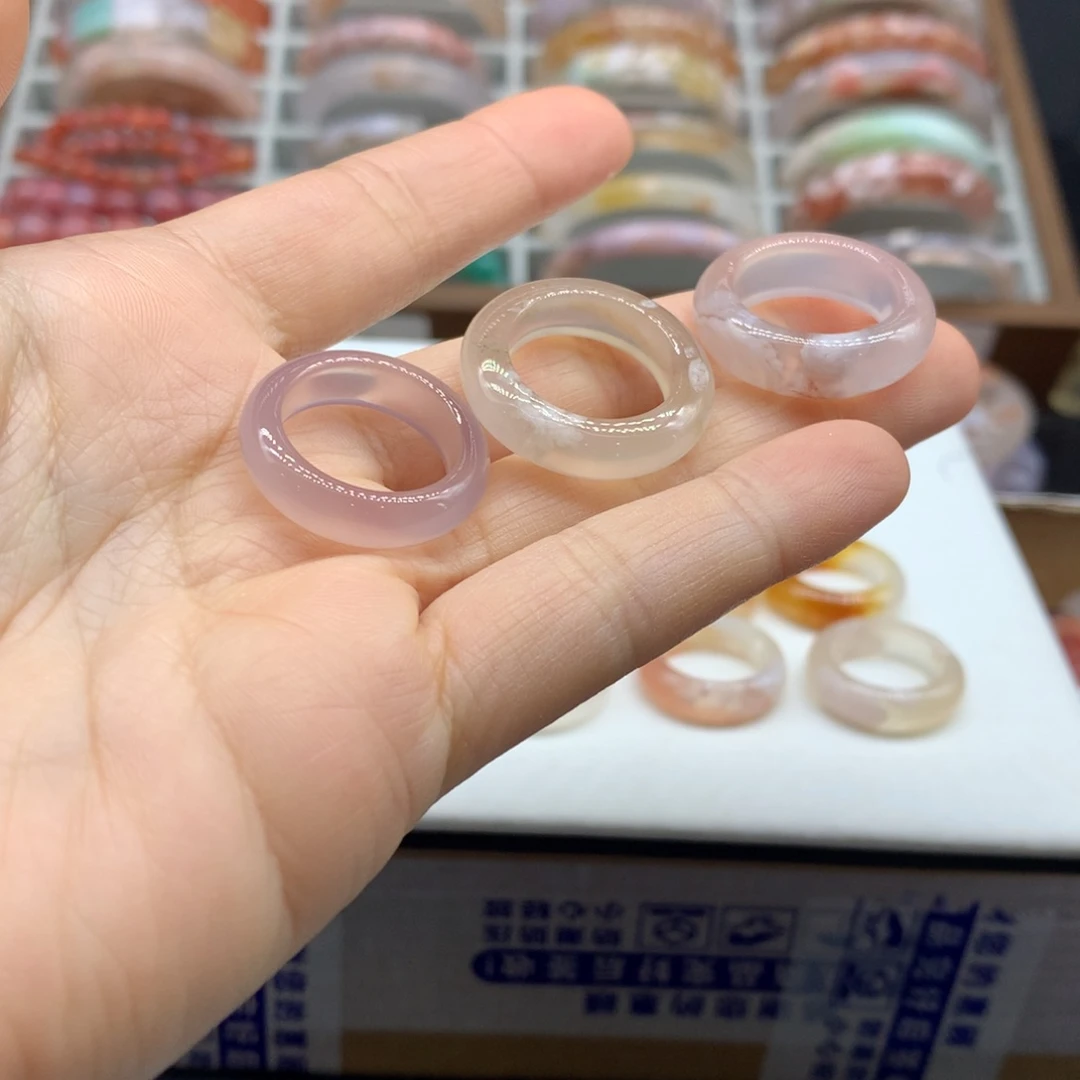 【闪购商品】玛瑙/玉髓颈饰未镶嵌小****兔