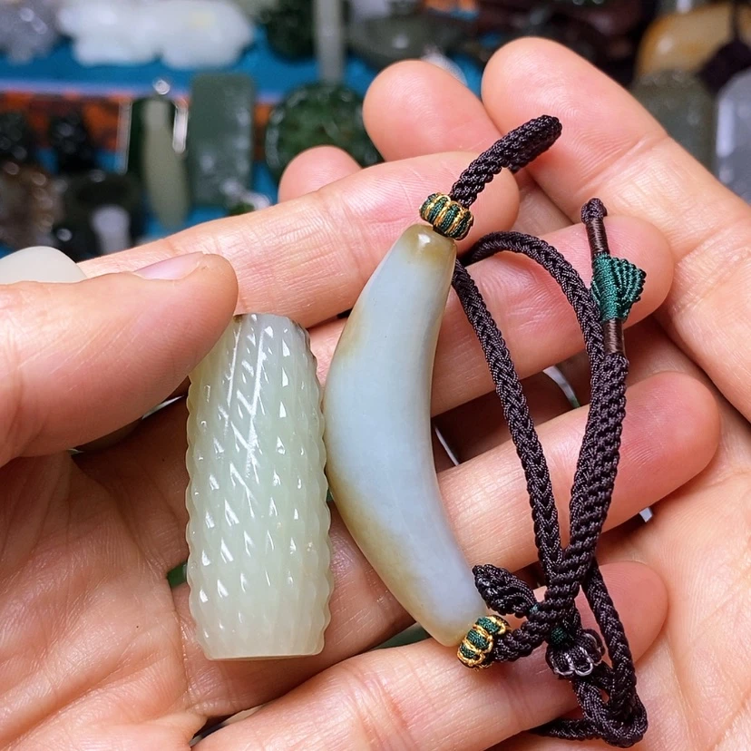 【闪购商品】颈饰未镶嵌和田玉