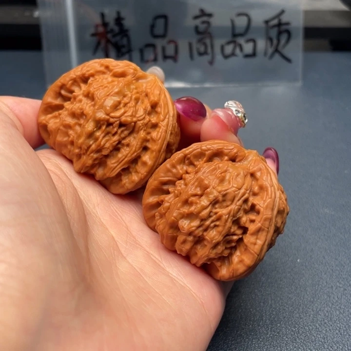 心***雨吊坠文玩核桃白狮子