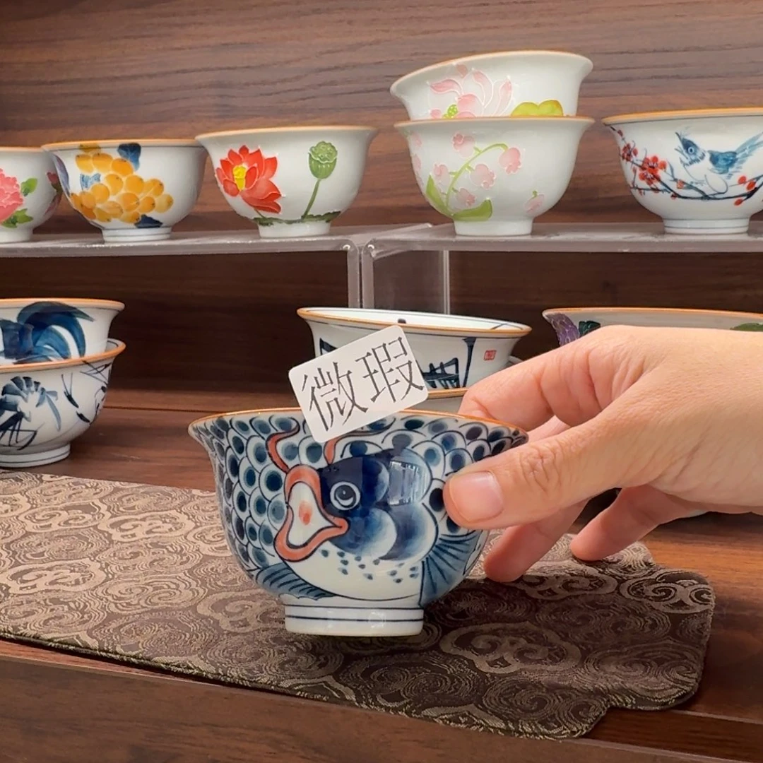 釉下手绘茶具微瑕