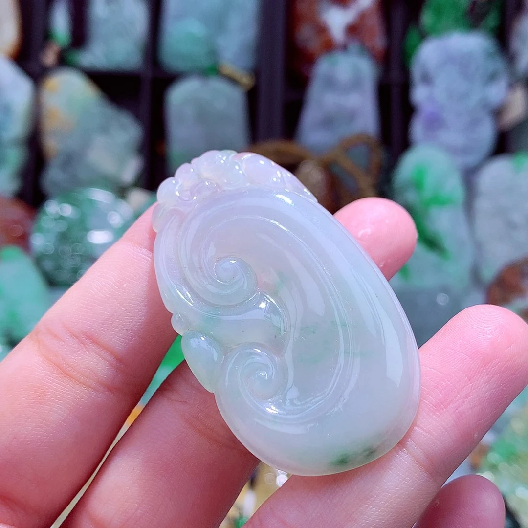 颈饰未镶嵌翡翠天然
