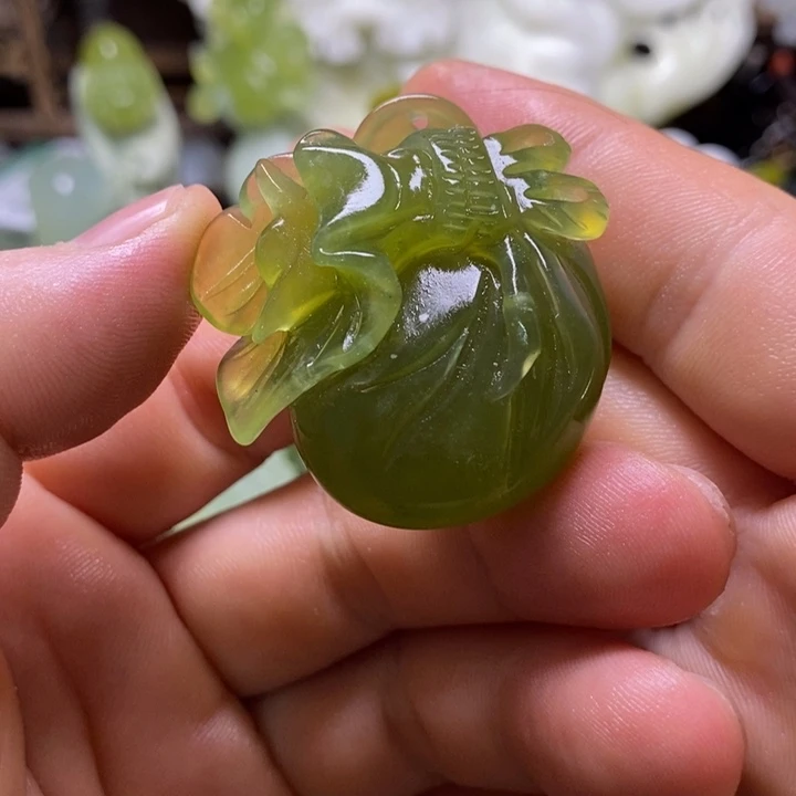 岫玉未镶嵌岫玉颈饰
