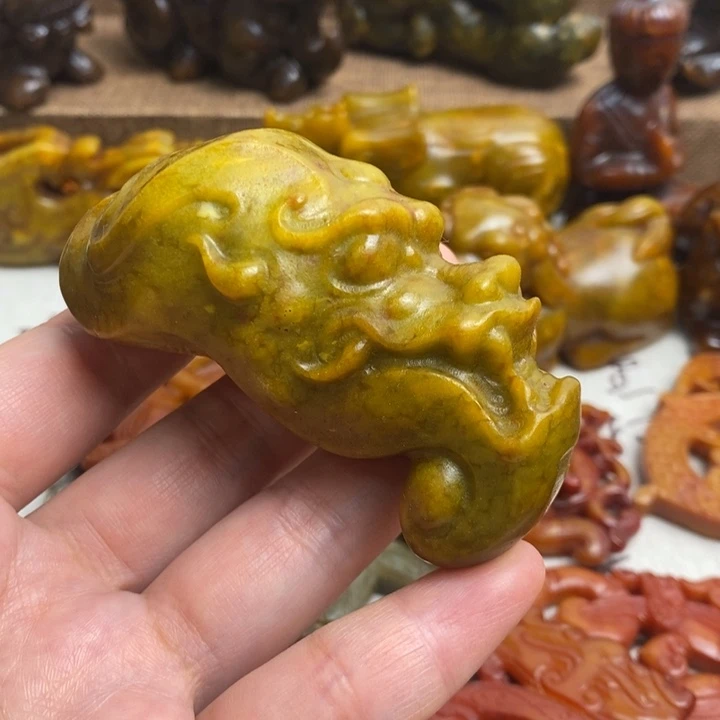 蛇纹石玉未镶嵌颈饰113