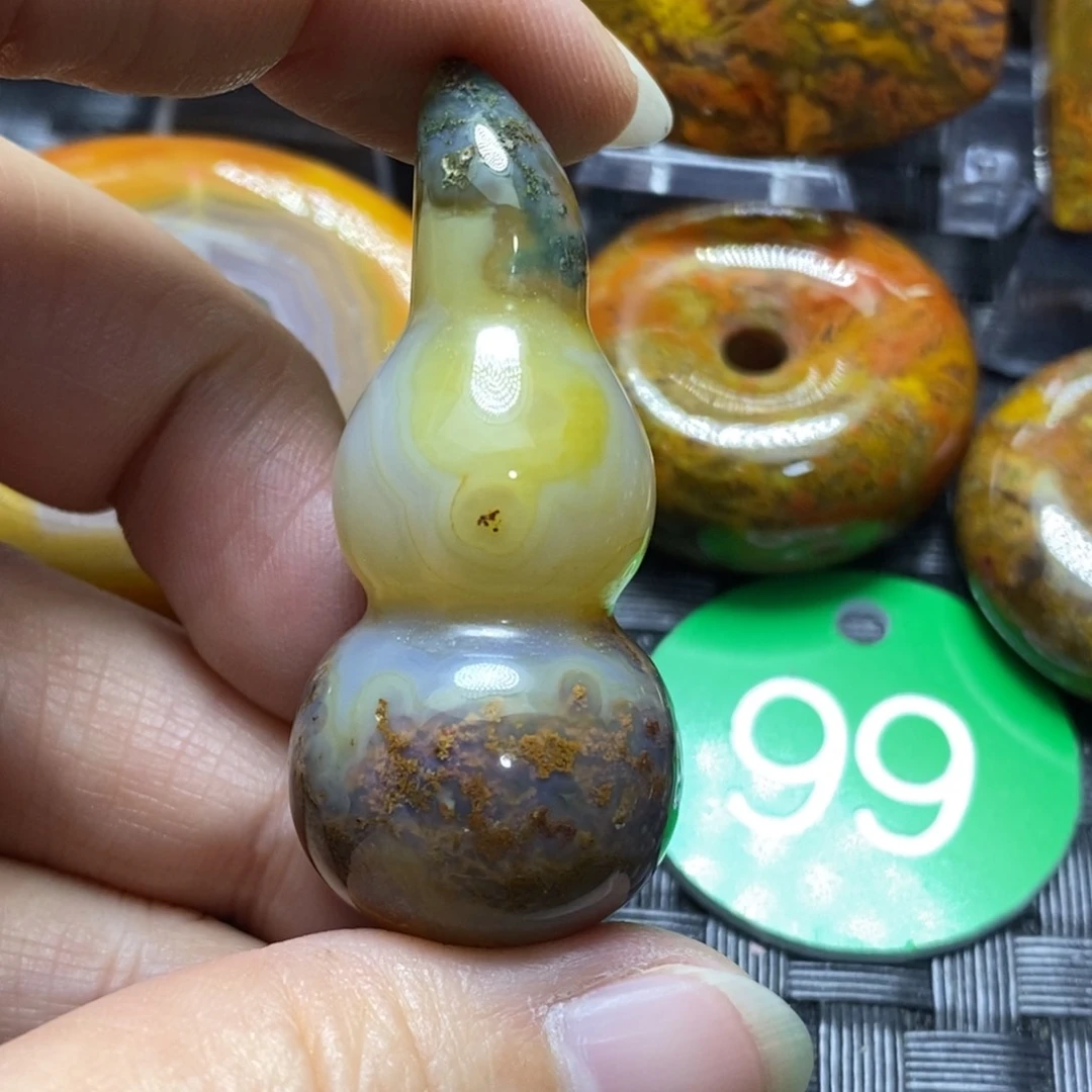 未镶嵌颈饰玛瑙/玉髓时**转