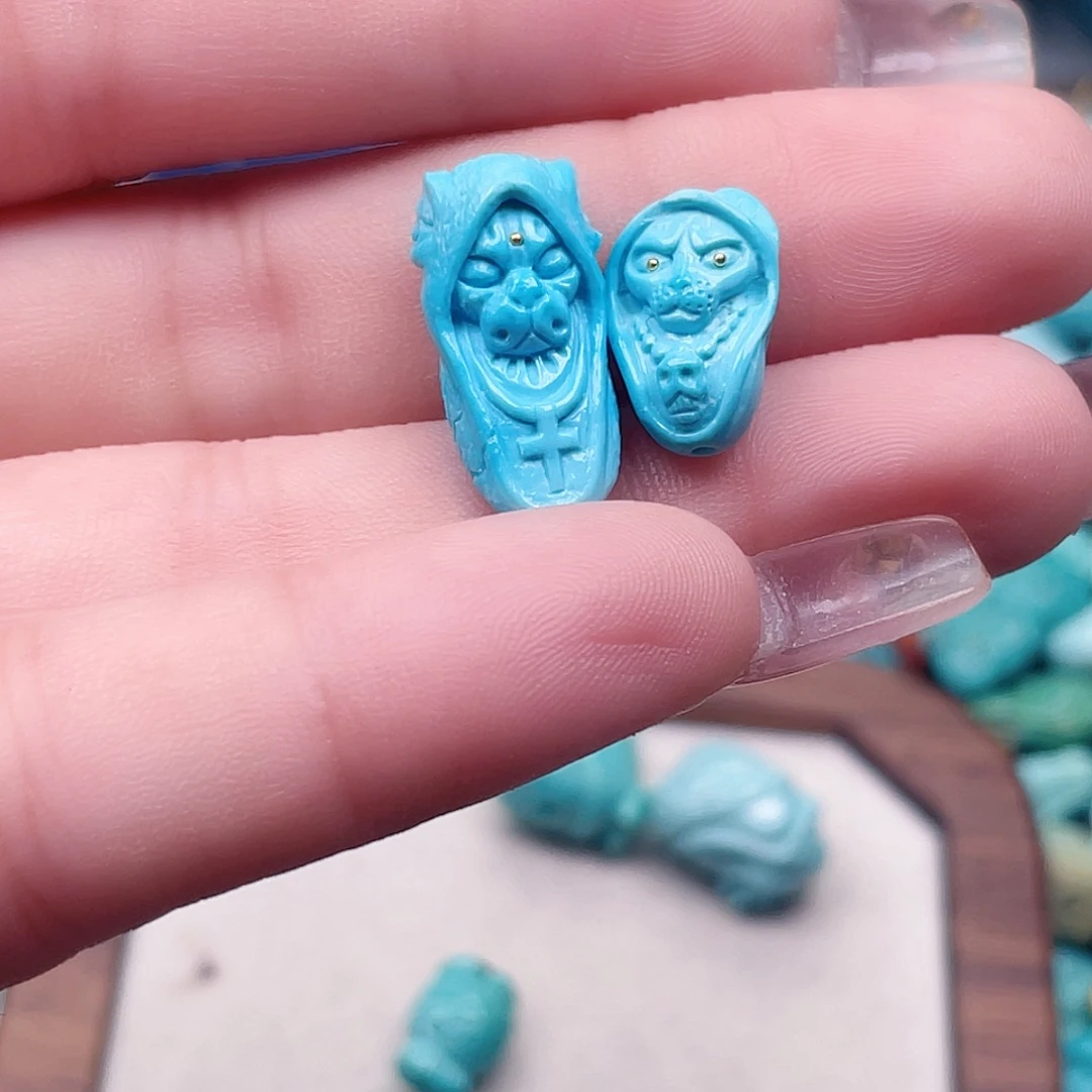 颖***果绿松石未镶嵌吊坠(不含链)微瑕