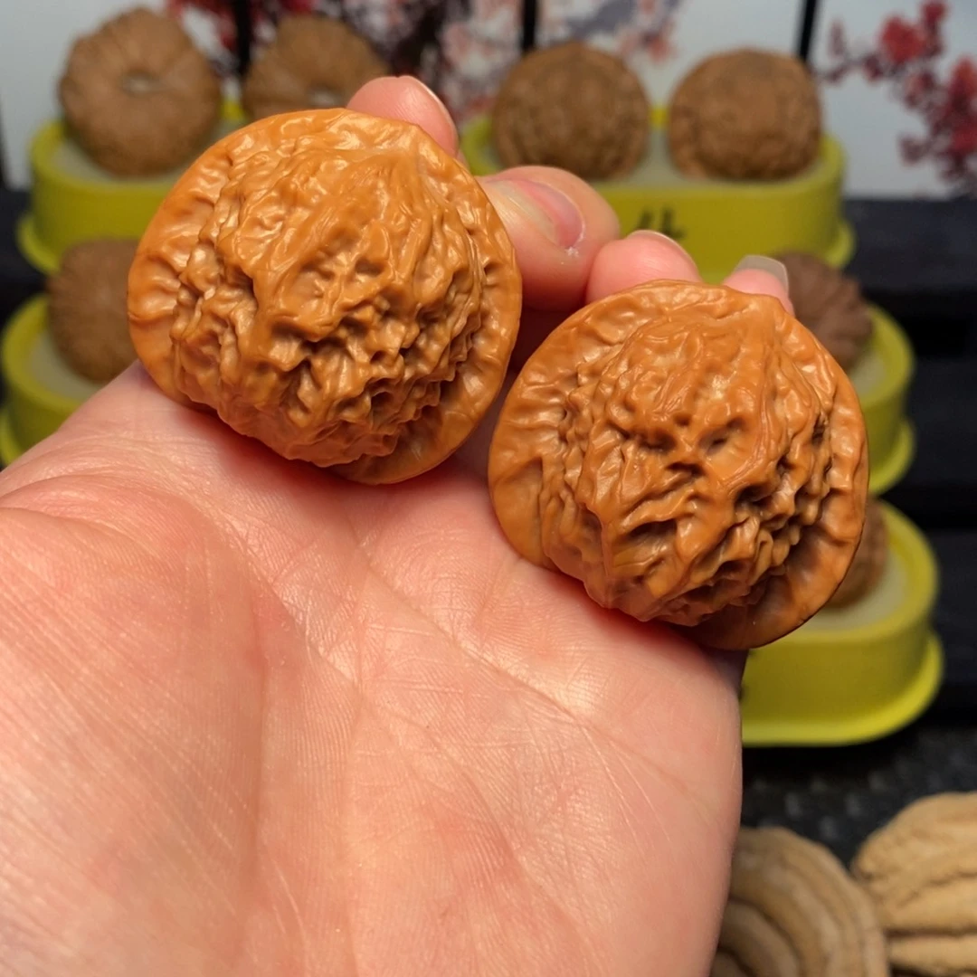 文玩核桃把件39尺瓷娃娃核桃