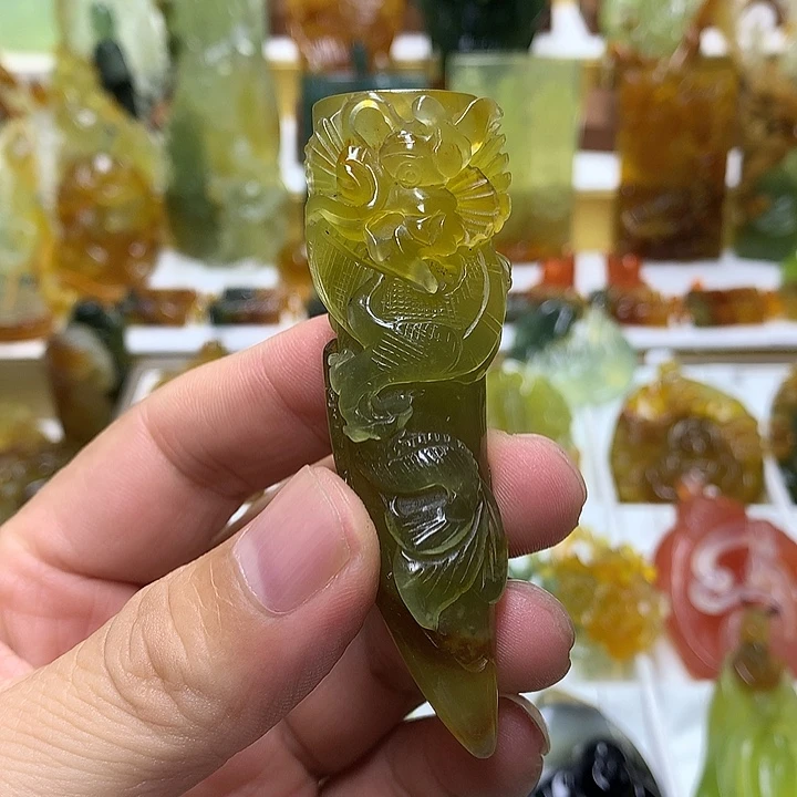 蛇纹石玉未镶嵌珠宝半成品