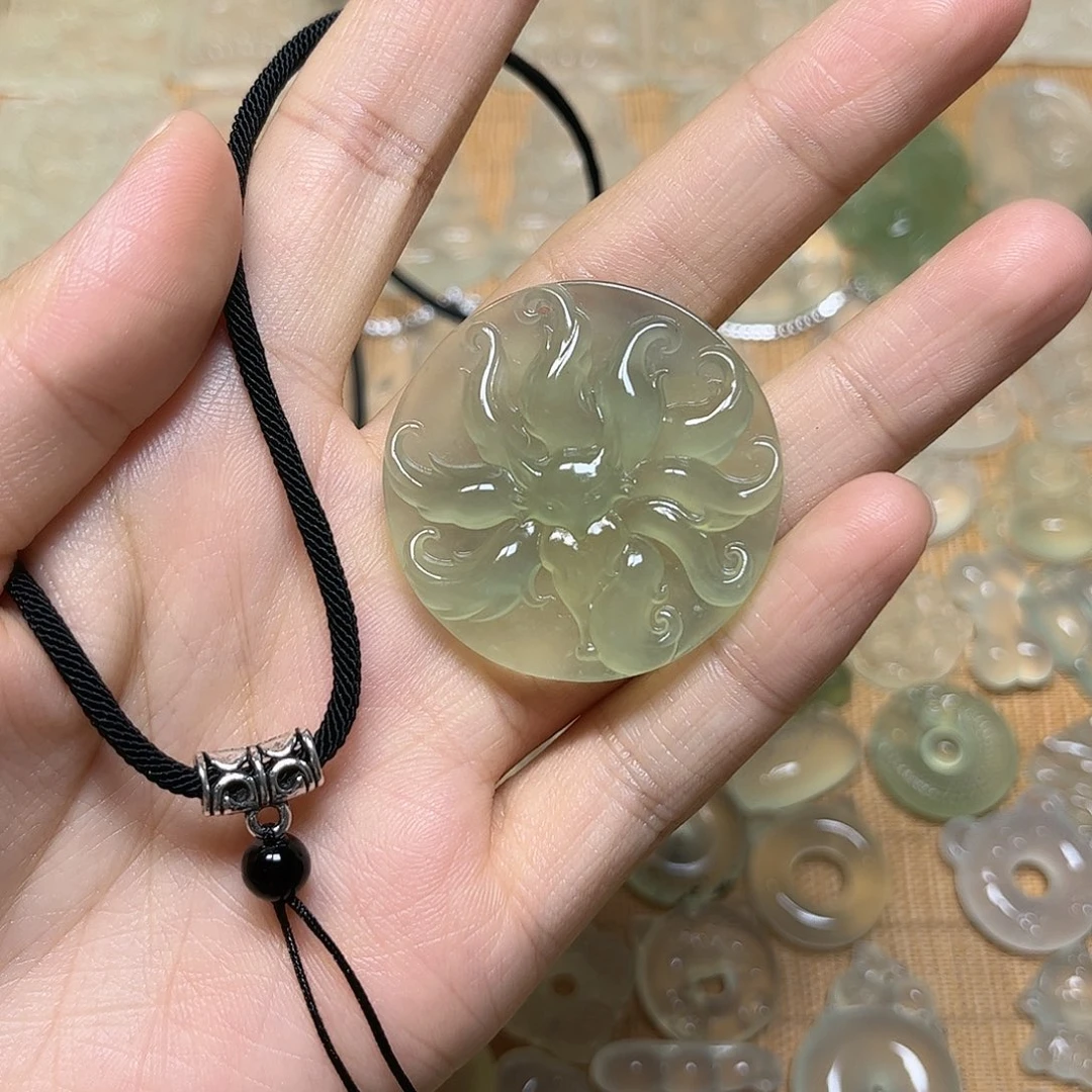 一***瑰岫玉未镶嵌颈饰吊坠