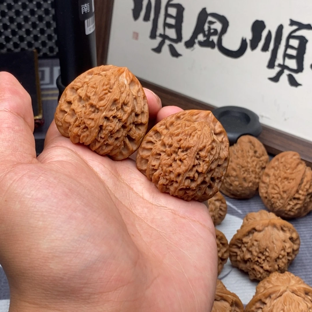 文玩核桃把件精配三角疆43