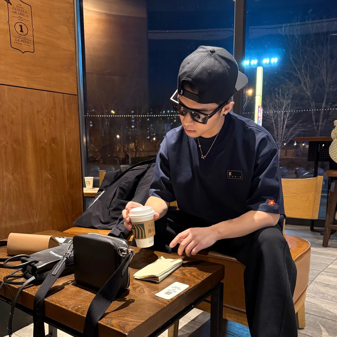 宽松【袖口樱花刺绣短袖】男女同款D28059