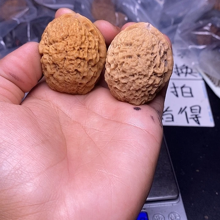 吊坠文玩核桃    56号