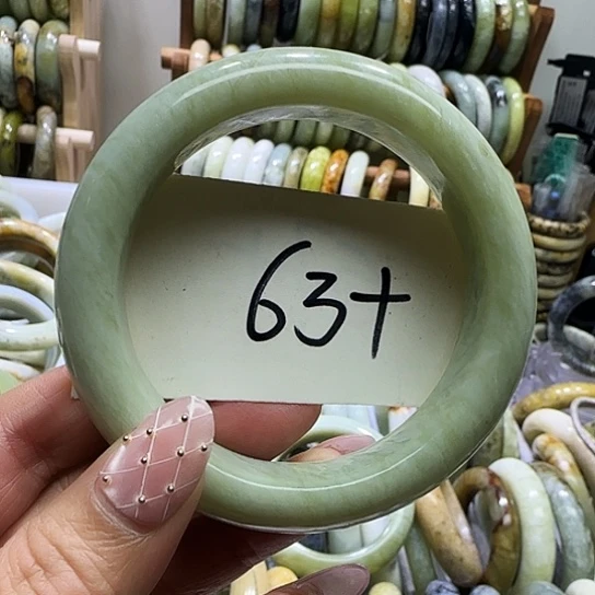 透闪石-蛇纹石玉未镶嵌手镯