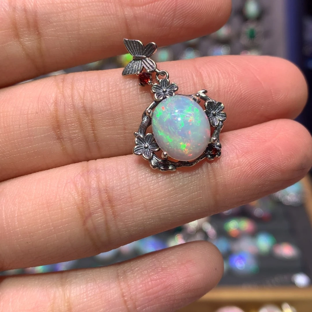 银S925镶嵌欧泊吊坠