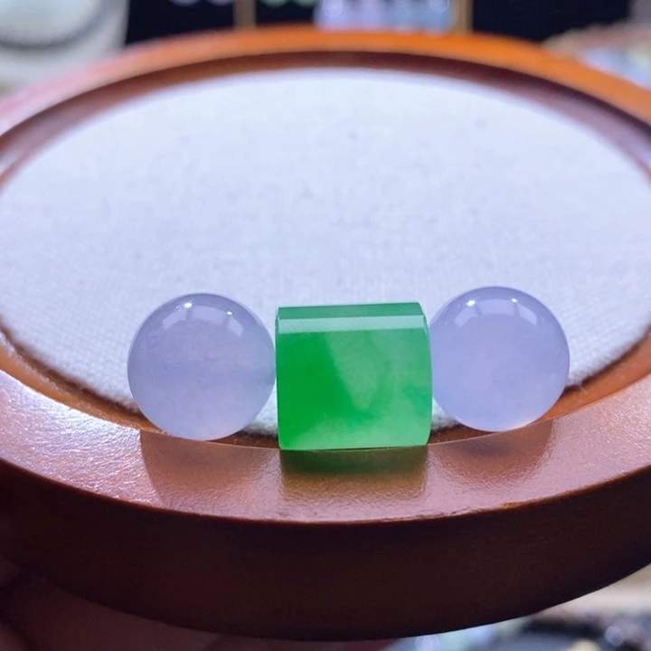翡翠未镶嵌吊坠(不含链)翡翠冰春彩珠