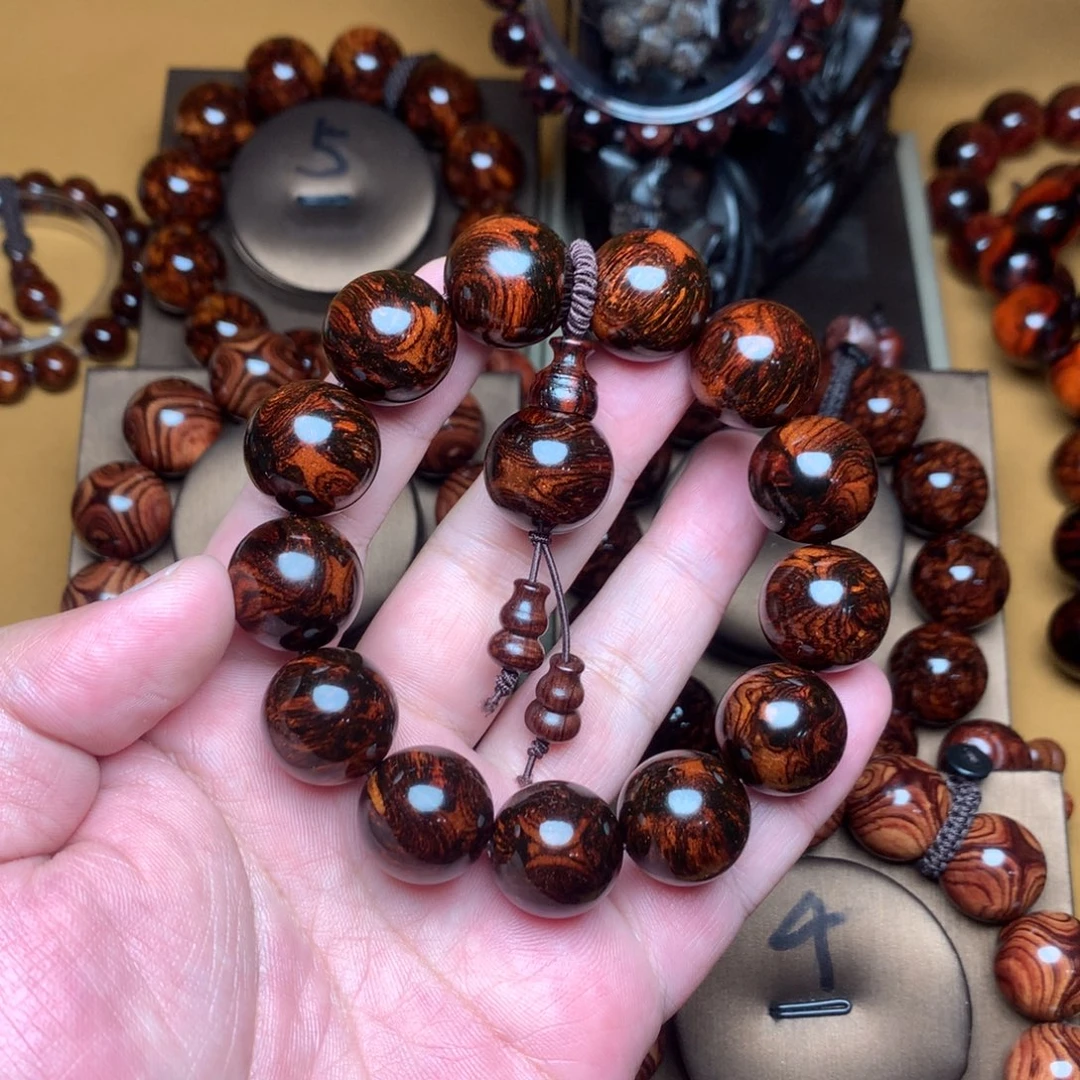 黄花梨/降香黄檀1.8瘤疤红油底火焰纹