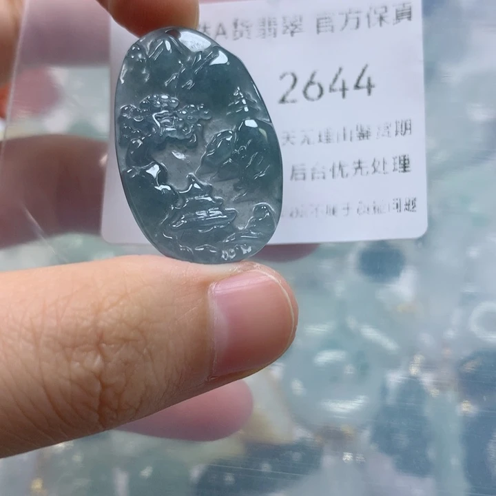 翡翠未镶嵌颈饰翡翠