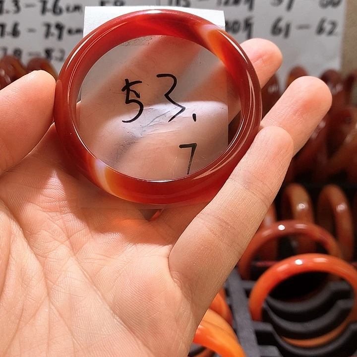 玛瑙/玉髓手镯未镶嵌