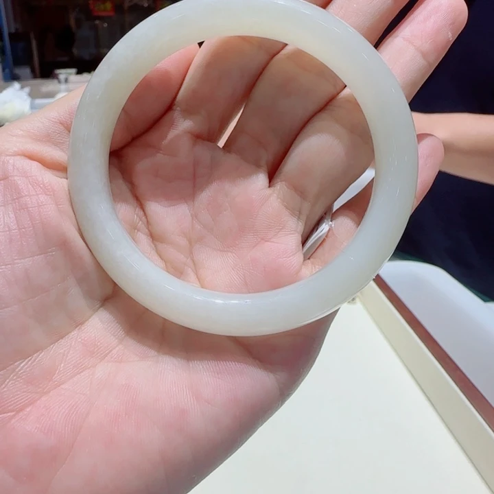 未镶嵌手镯和田玉517