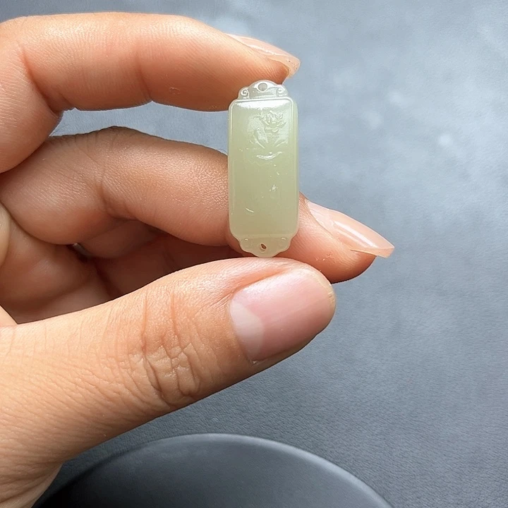 【闪购商品】颈饰未镶嵌和田玉