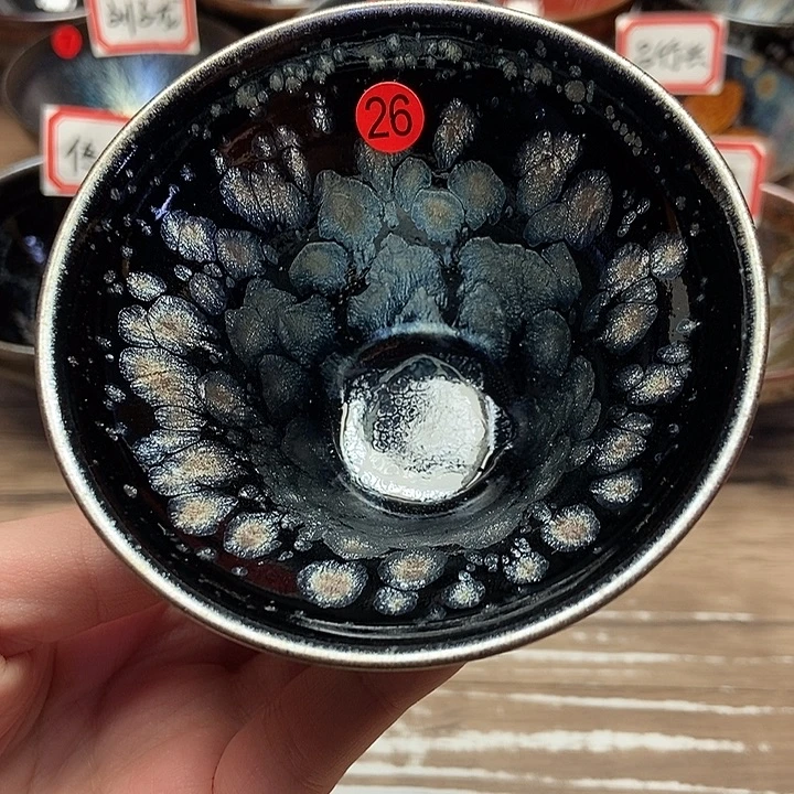 茶盏非遗传承人肖艳牡丹