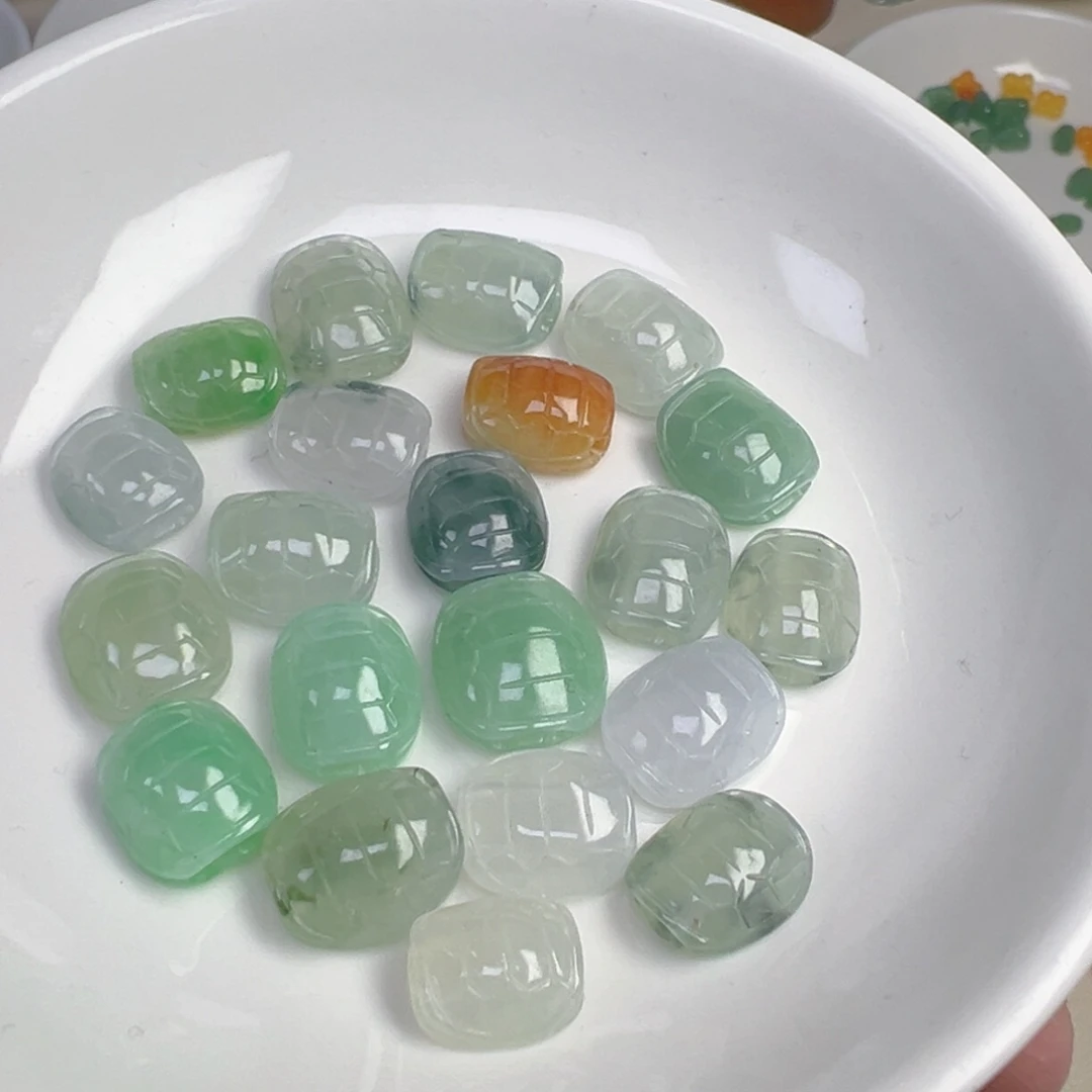 翡翠散珠通孔龟壳 富甲天下
