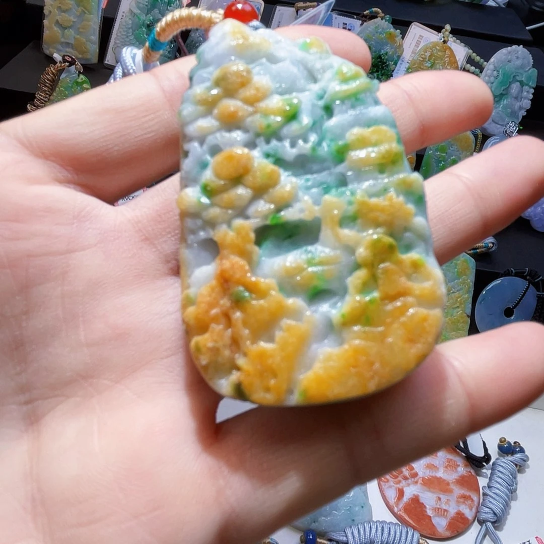 颈饰未镶嵌翡翠一