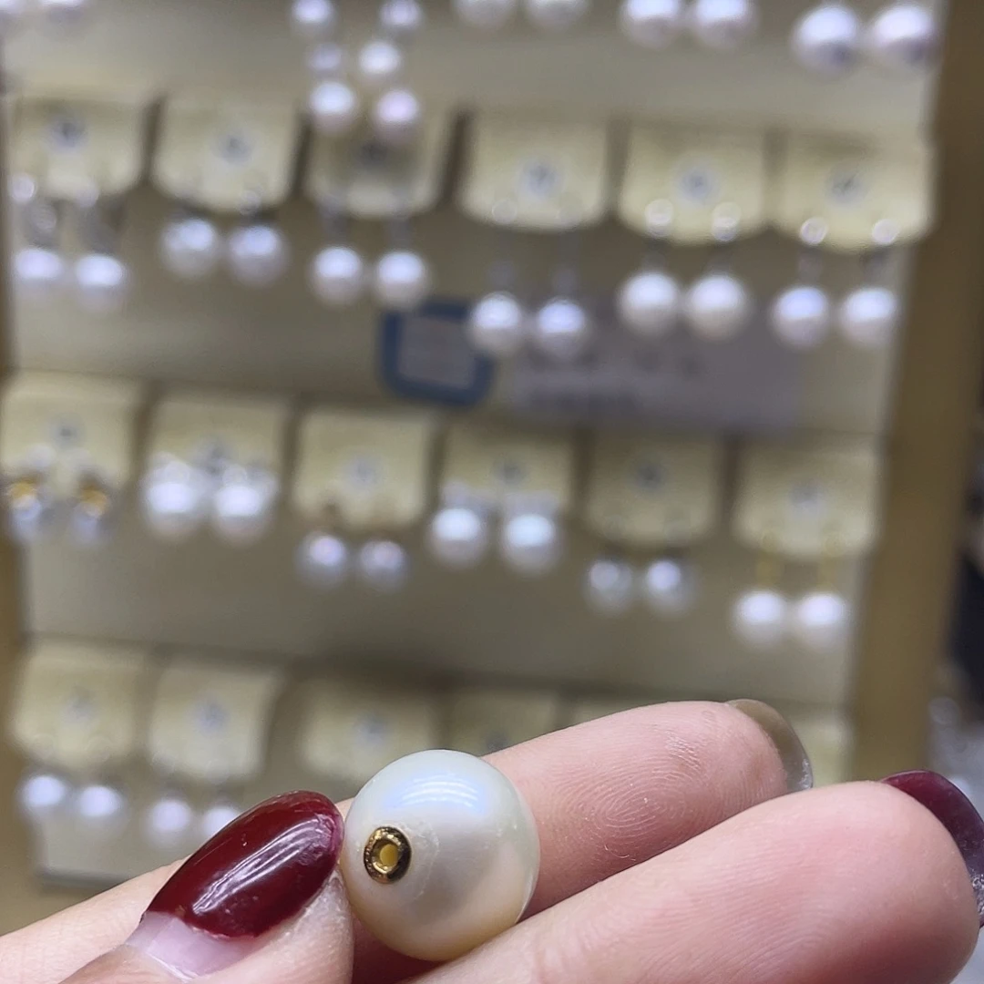 淡水珍珠颈饰18K金镶嵌