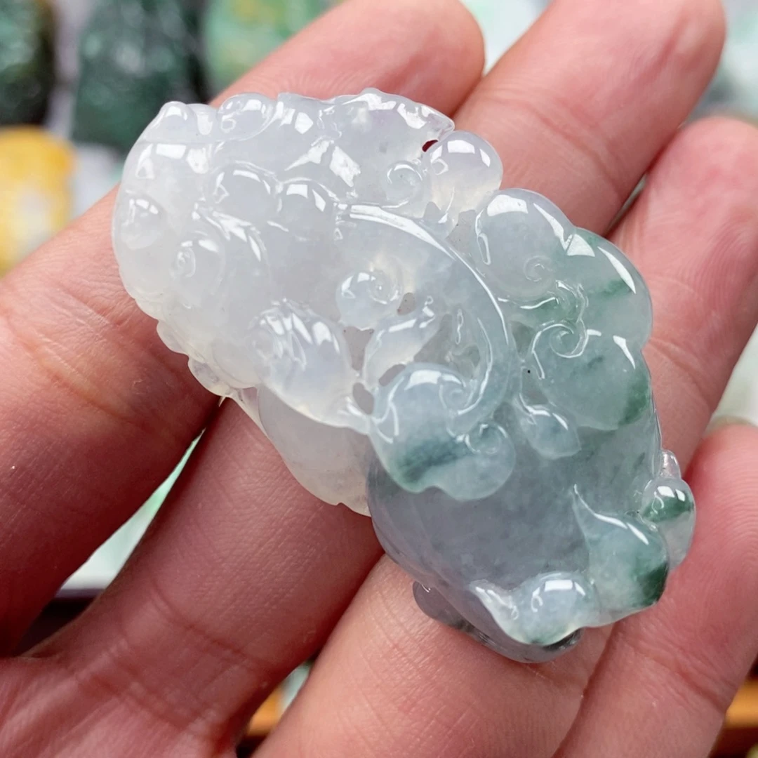 翡翠颈饰未镶嵌翡翠