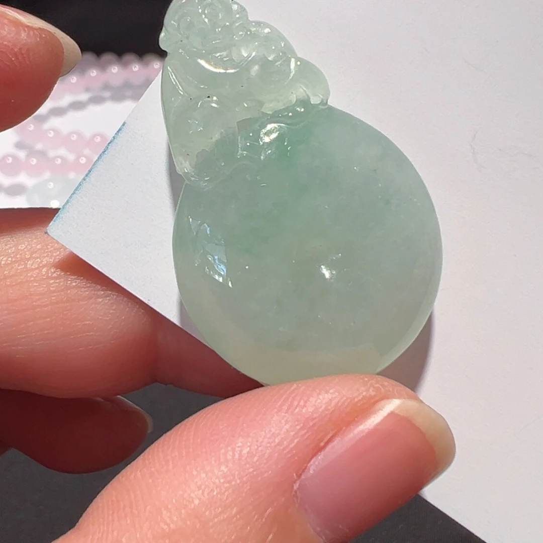 翡翠未镶嵌颈饰吊坠