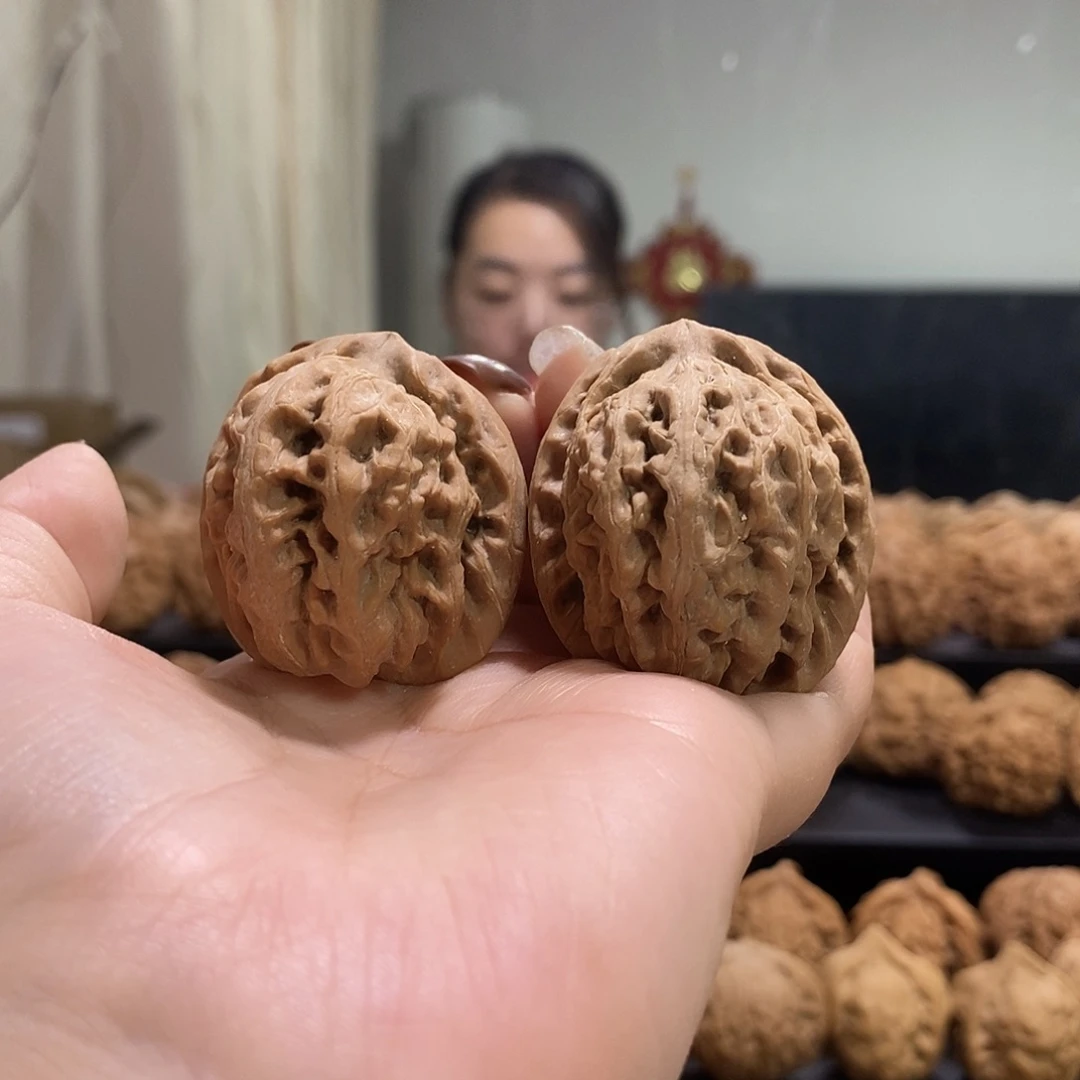 把件文玩核桃37红锦鲤有黄