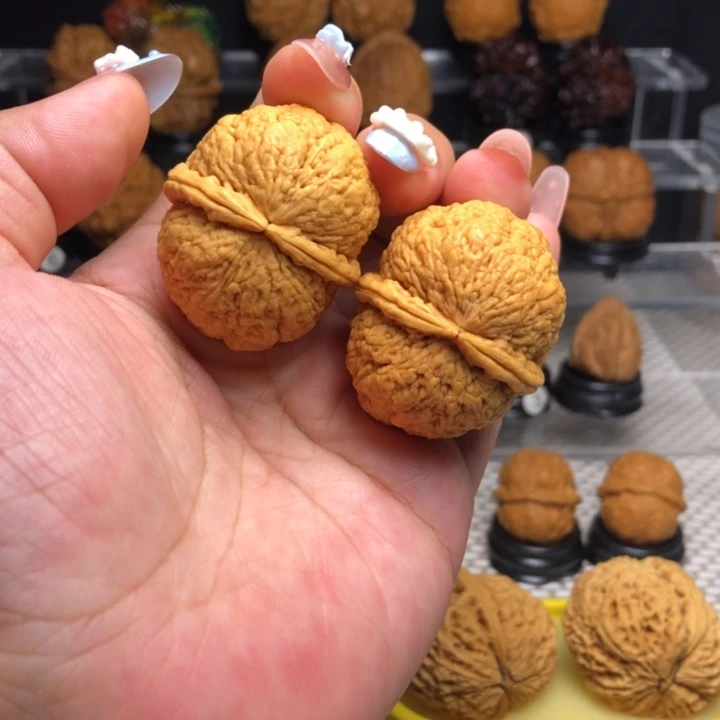 橄榄核吊坠22脑纹元宝