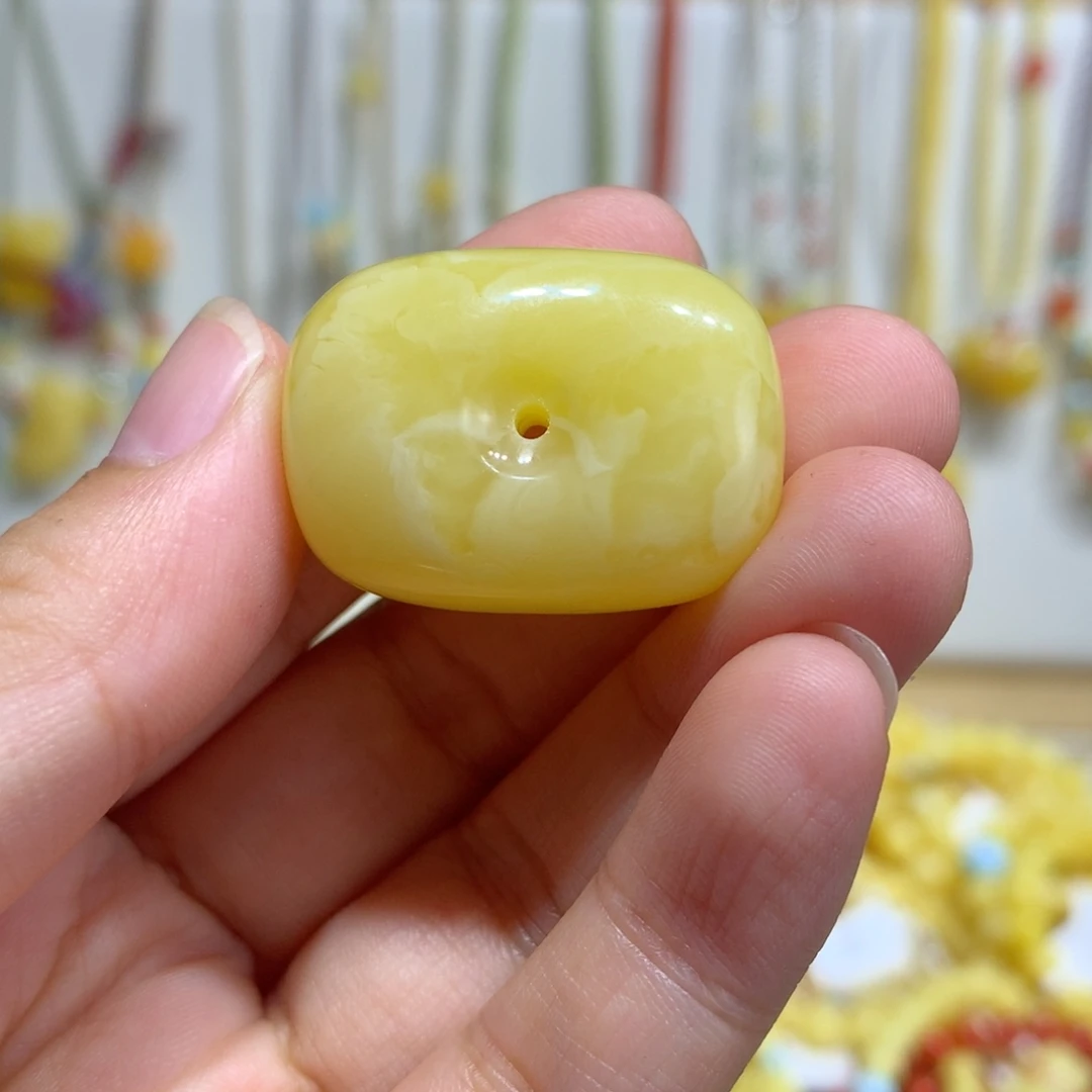 未镶嵌颈饰琥珀藏扣