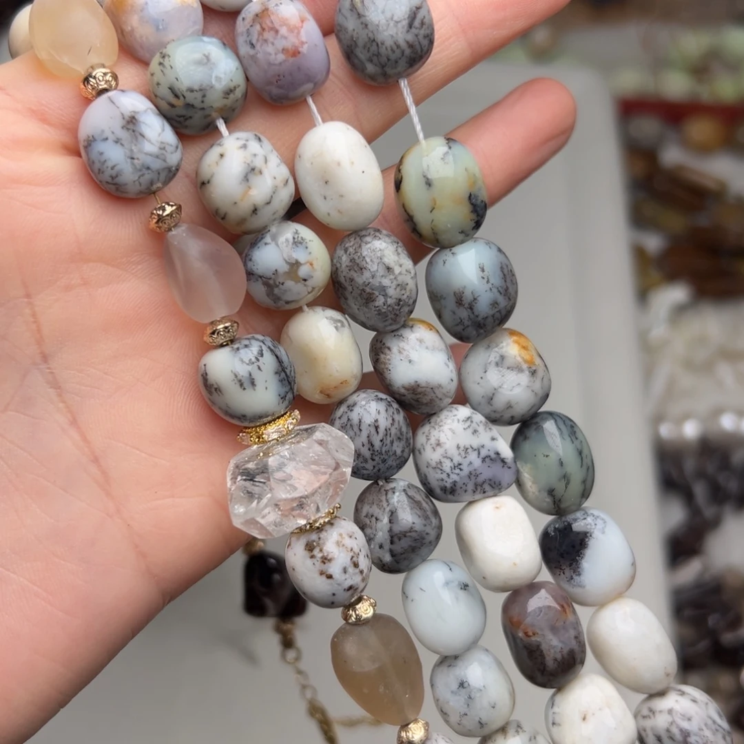 玛瑙/玉髓合金珠宝半成品N676。13mm天然树澳宝随形一条