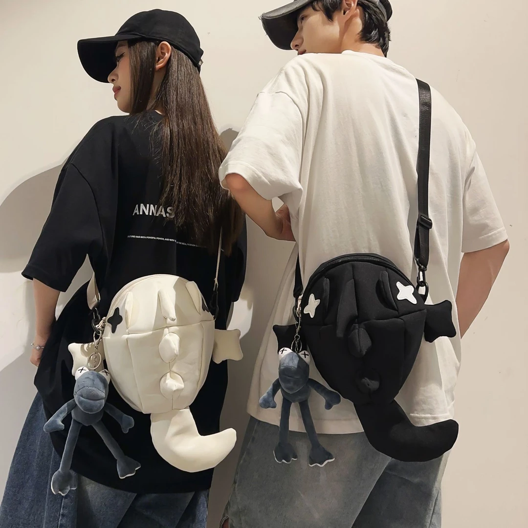 鲨鱼斜挎包女式2025新款单肩包可爱夏季通勤手机小包男潮牌骑行包